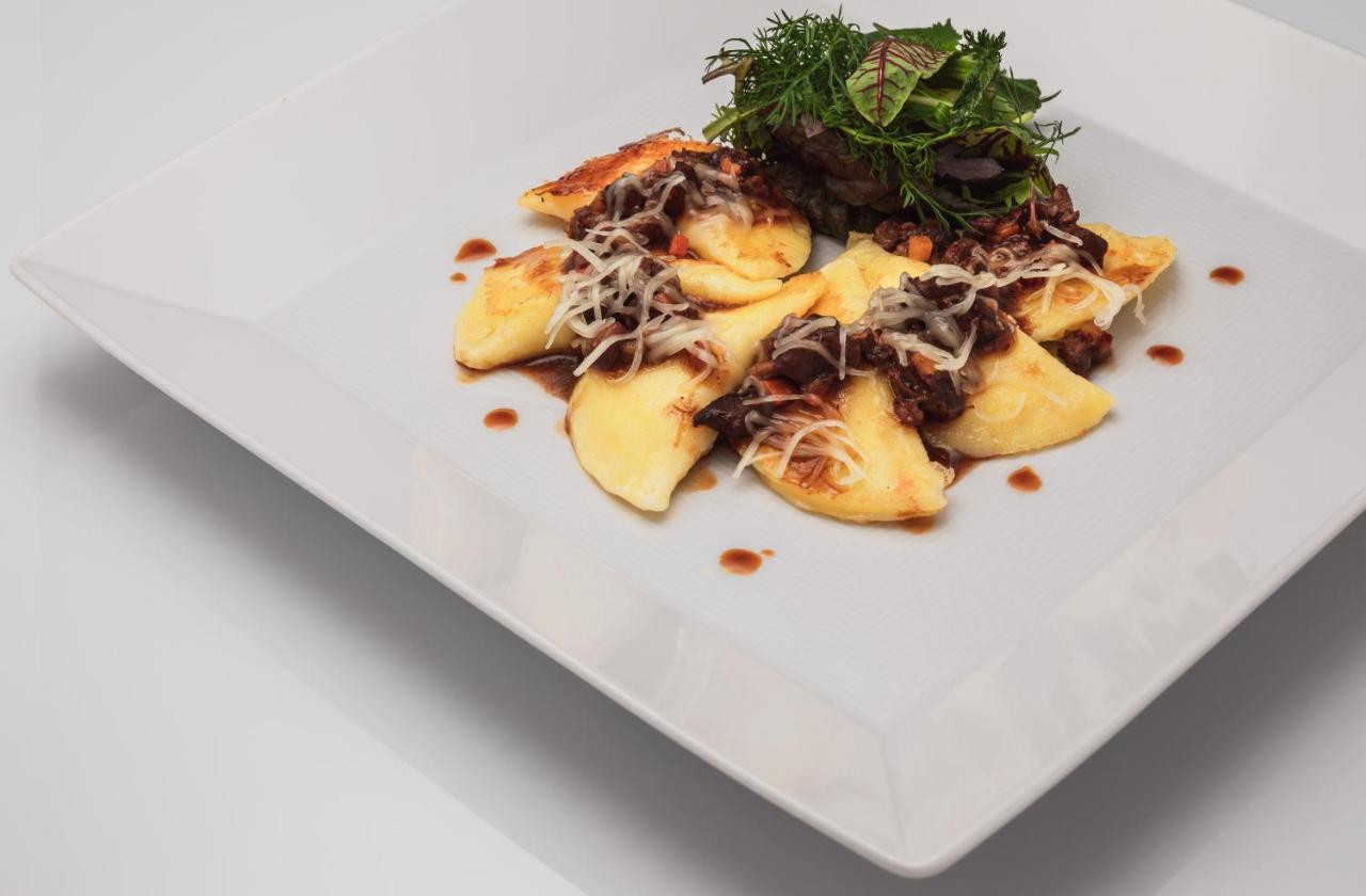 קיוזה Hotel Bischofhof - Bistro Jasmin מראה חיצוני תמונה